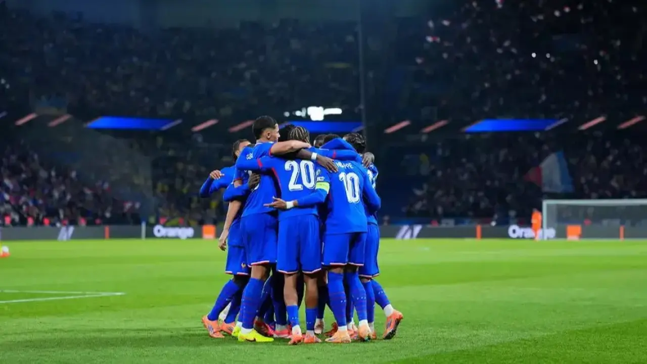 بث مباشر لمواجهة البرازيل وفرنسا في إطار الاستعداد لكأس العالم القادم